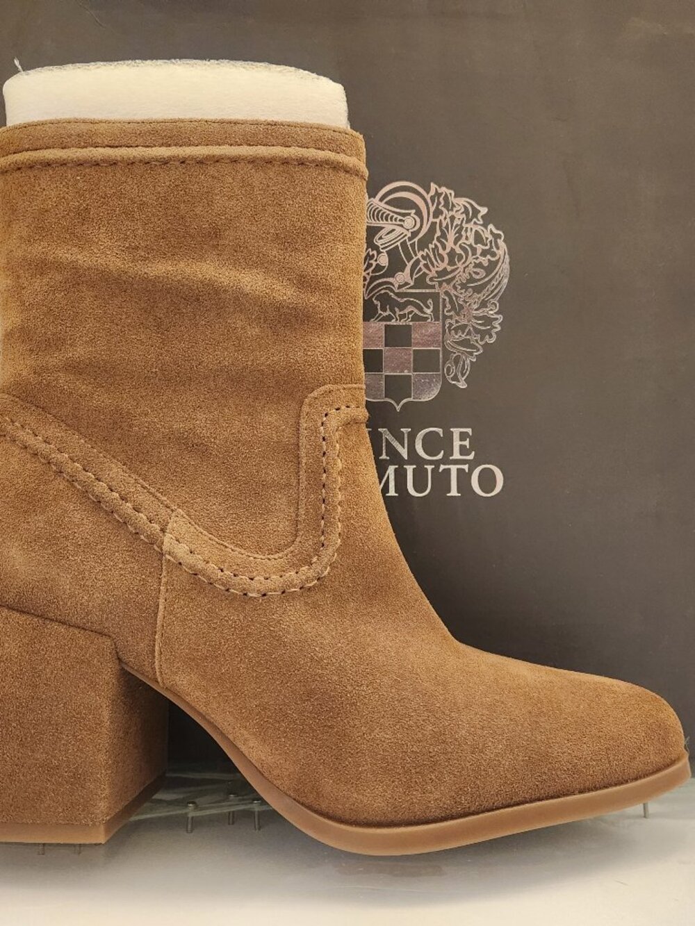 Vince Camuto Pailey Booties in Nutmeg (Verona). NIB. Leather. Size 7.5